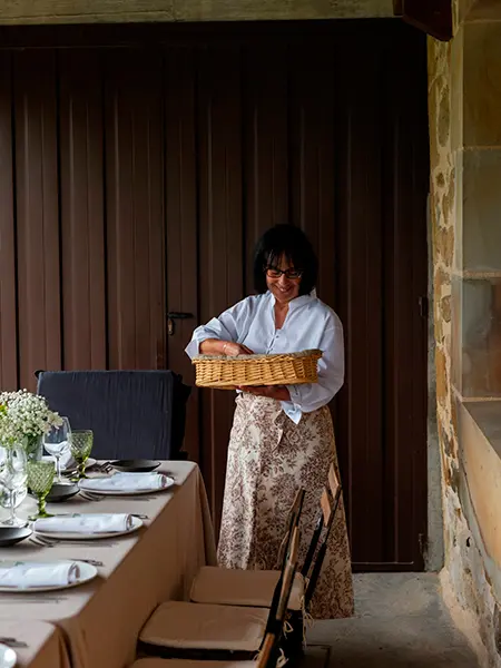 Camarera de Divisnus catering